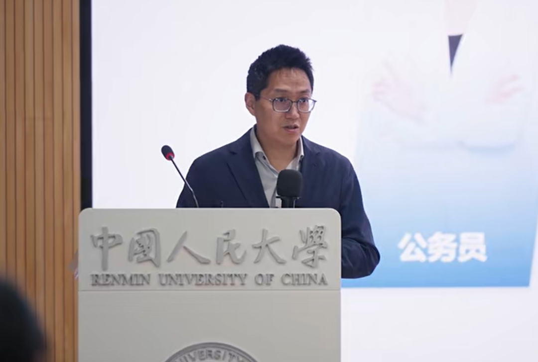 小威将搭档穆霍娃出战柏林女双