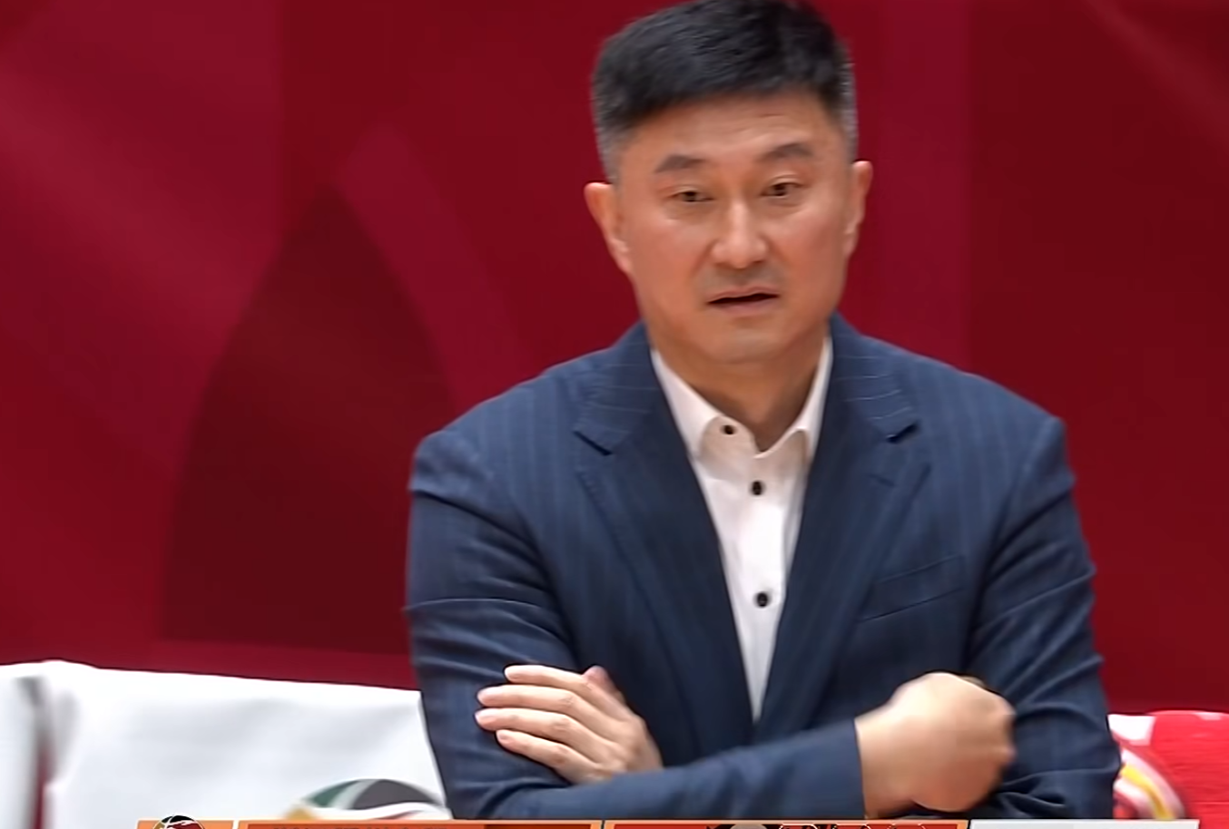 克拉克加公开赛穿球衣遭嘘仍抓鸟