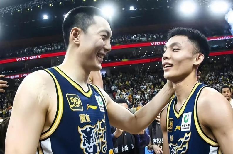 阿斯：杜兰将转会至加拉塔萨雷，加盟前他需签约纪律约束条款