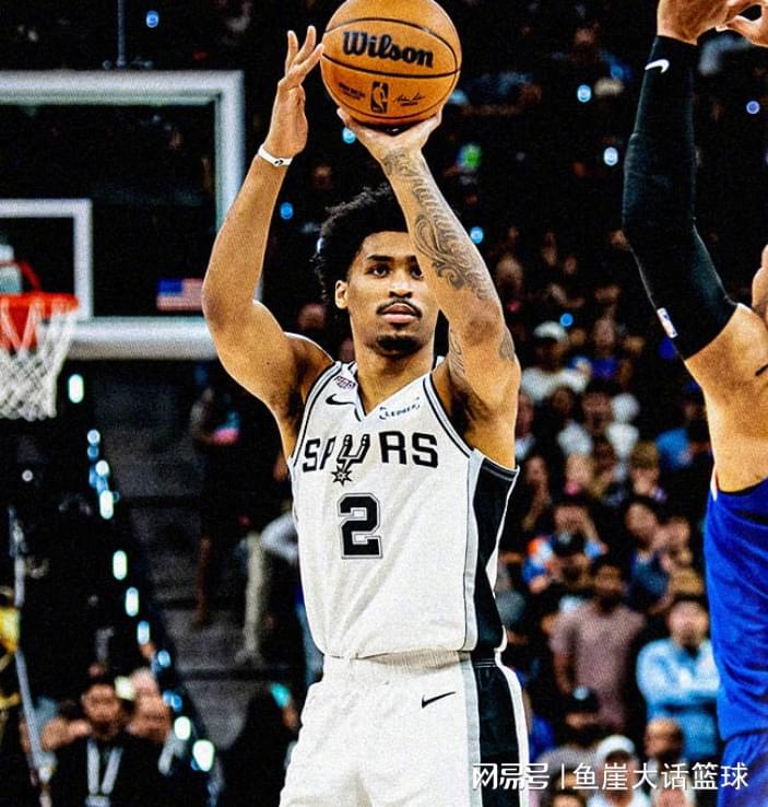 罗马诺：纽卡接近签下阿贾克斯18岁中场斯图尔，总价超2500万欧