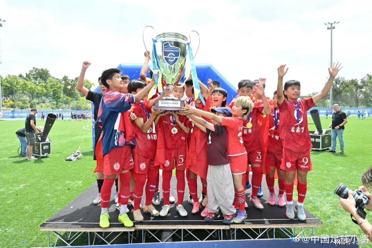 乌法115k欧元买断阿加波夫,结束租借正式加盟