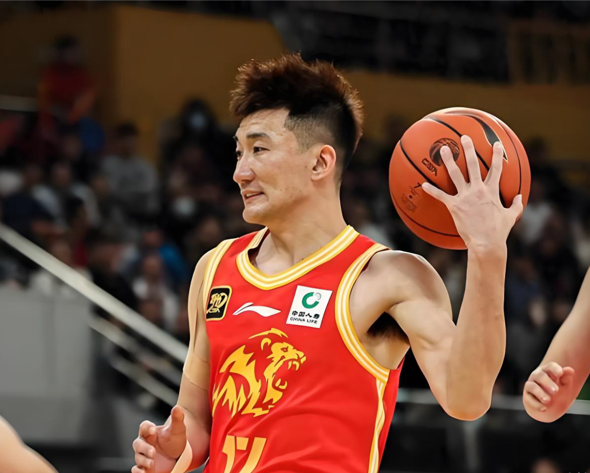 队报:巴黎卖拉莫斯和李刚仁收入破亿,将签阿克利乌舍和迪奥曼德