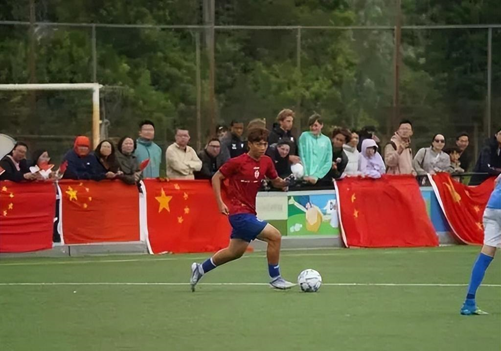 曼晚：加斯科因当年为钱拒曼联选热刺结果后悔终身，M费要注意了