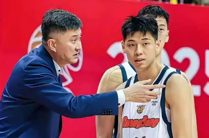 U17男篮虐委内瑞拉!张懿赵杰+2将齐爆,多人贡献,吕飞燕下替补