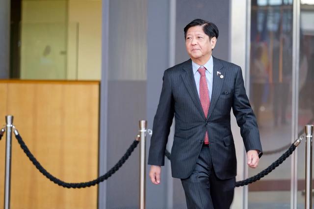 斯普利特离任!都什么时候了,中国球迷怎么还在怪杨瀚森教练?