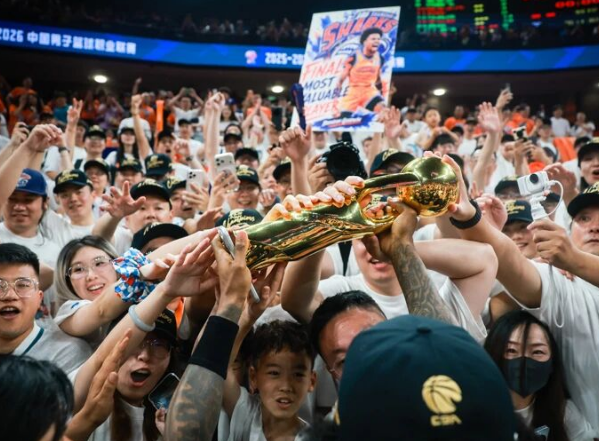 大反扑!尼克斯落后16分又追上:布伦森轰16分,文班9分5盖帽