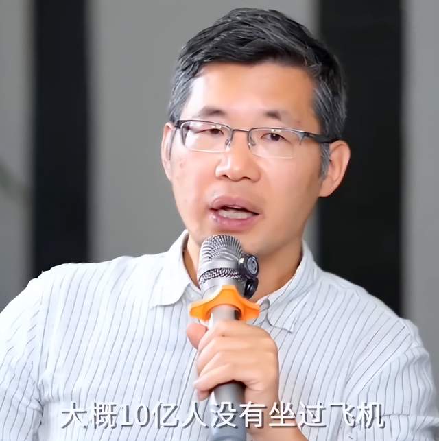 绿军死忠夸尼克斯怒喷闹事球迷