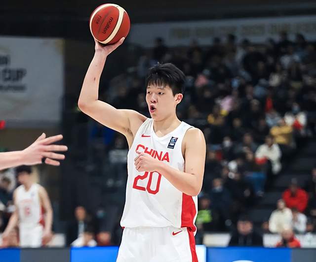 马刺锁定文班亚马黄金搭档:艾伦·格雷夫斯如何精准补充马刺前场最大短板