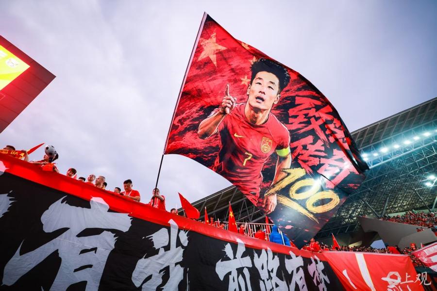 突发!提前回美国!急了,再见字母哥!