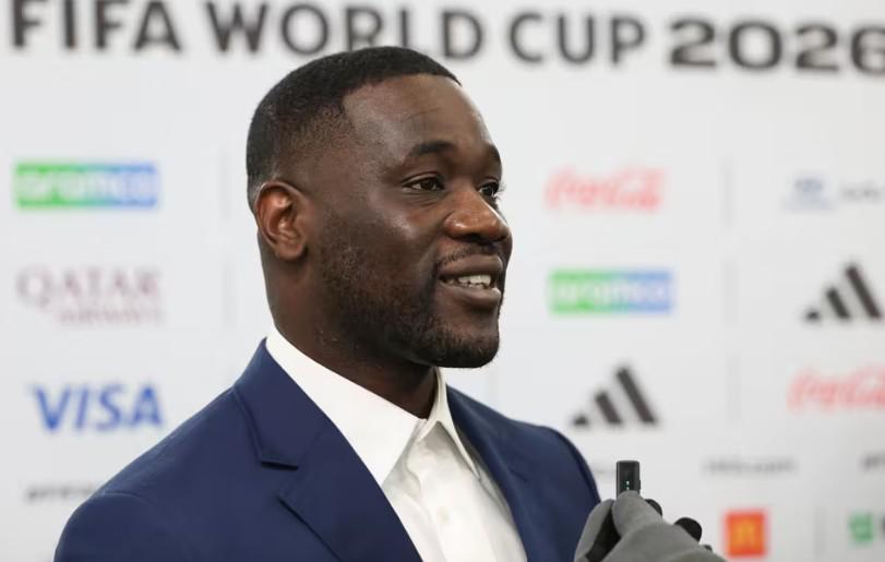 星空体育-NBA官方晒总冠军定妆照：尼克斯17人出镜 索汉和杰米森没拍上？
