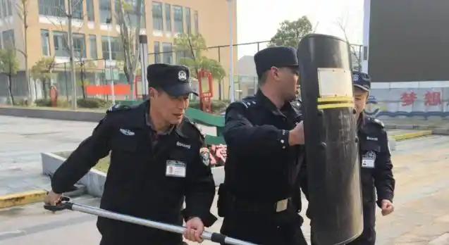 唐斯:布朗最出色的一点就是善于倾听 他非常尊重我们的意见