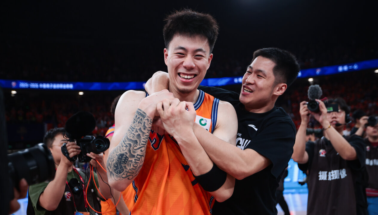 太强了!总决赛场均32.6分,又一名二轮秀拿到FMVP,上一位是他