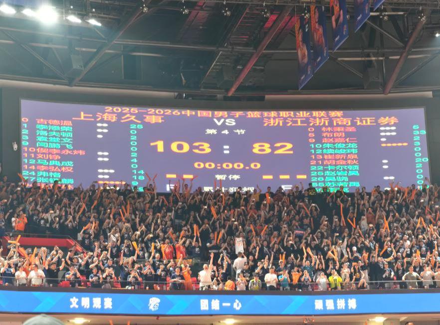 海伍德呼吁马刺扶正哈珀进首发