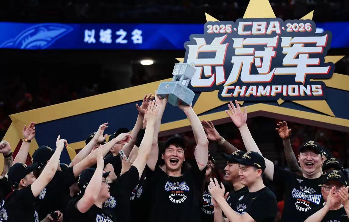 星空体育尼克斯终结53年荒夺2026NBA总冠军