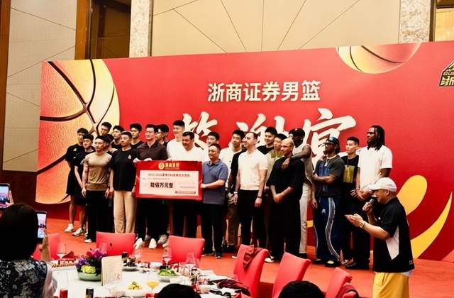 整整30年!最佳第六人魔咒诞生!凯尔登4年1.1亿美金大合同没戏了
