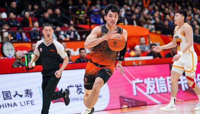 4年1.785亿美金！篮网要抢里夫斯，富保罗为老詹发声