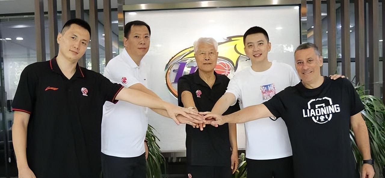 G5尼克斯胜马刺夺冠!球员评价:2人优秀,4人及格,4人低迷