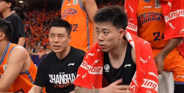 突发!福克斯取关马刺,字母哥交易倒计时,快船计划追求FMVP