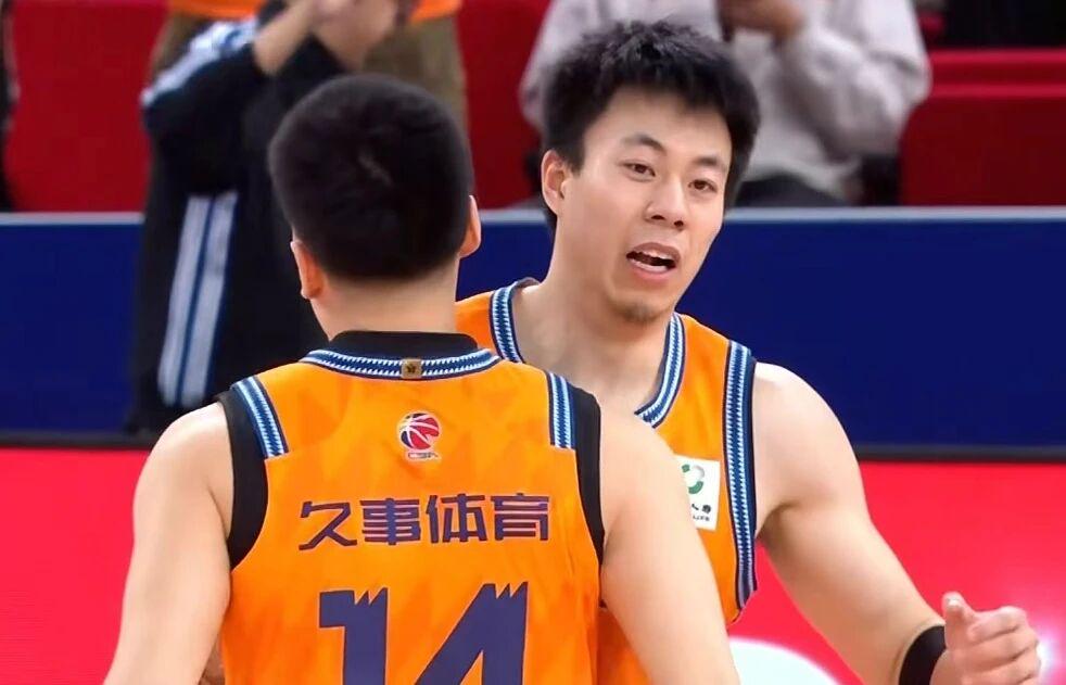 罗德里:佛得角整场比赛都在防守,甚至连中场都过不去