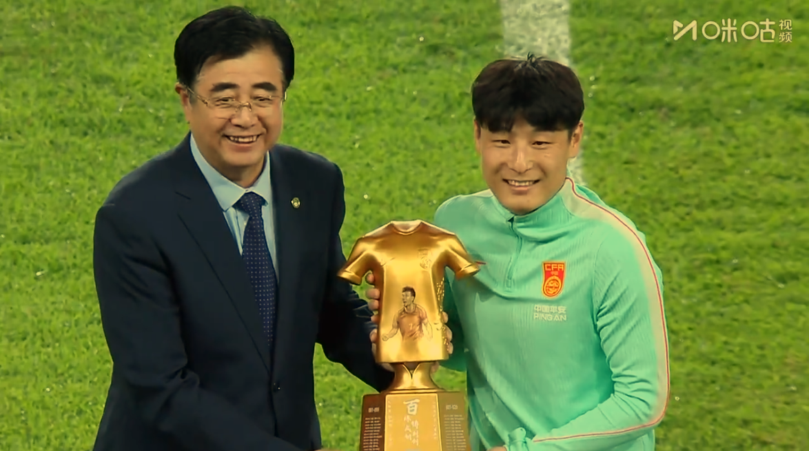 赛巴里对阵巴西打入世界杯首球